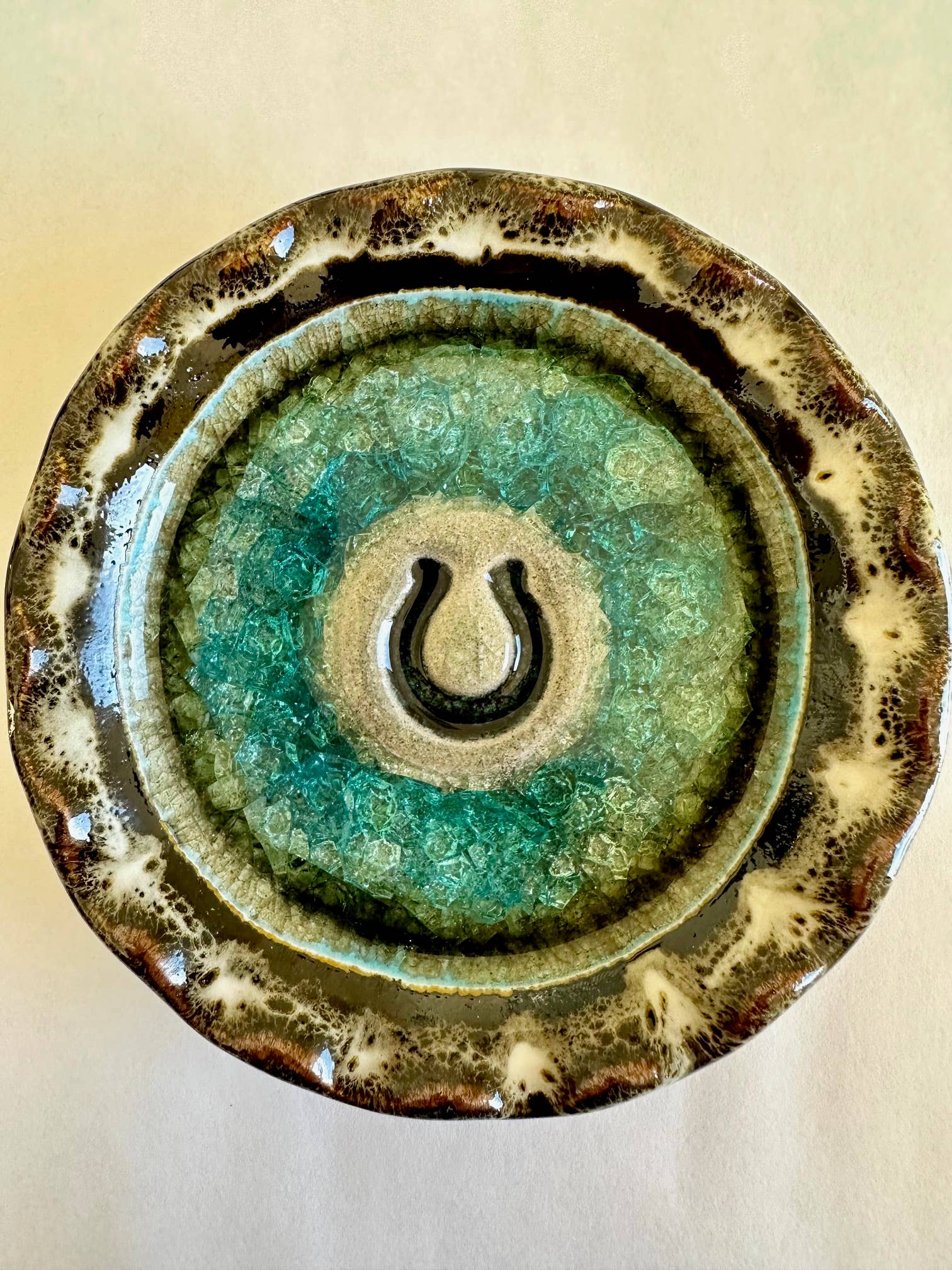 Icon Dish Horseshoe