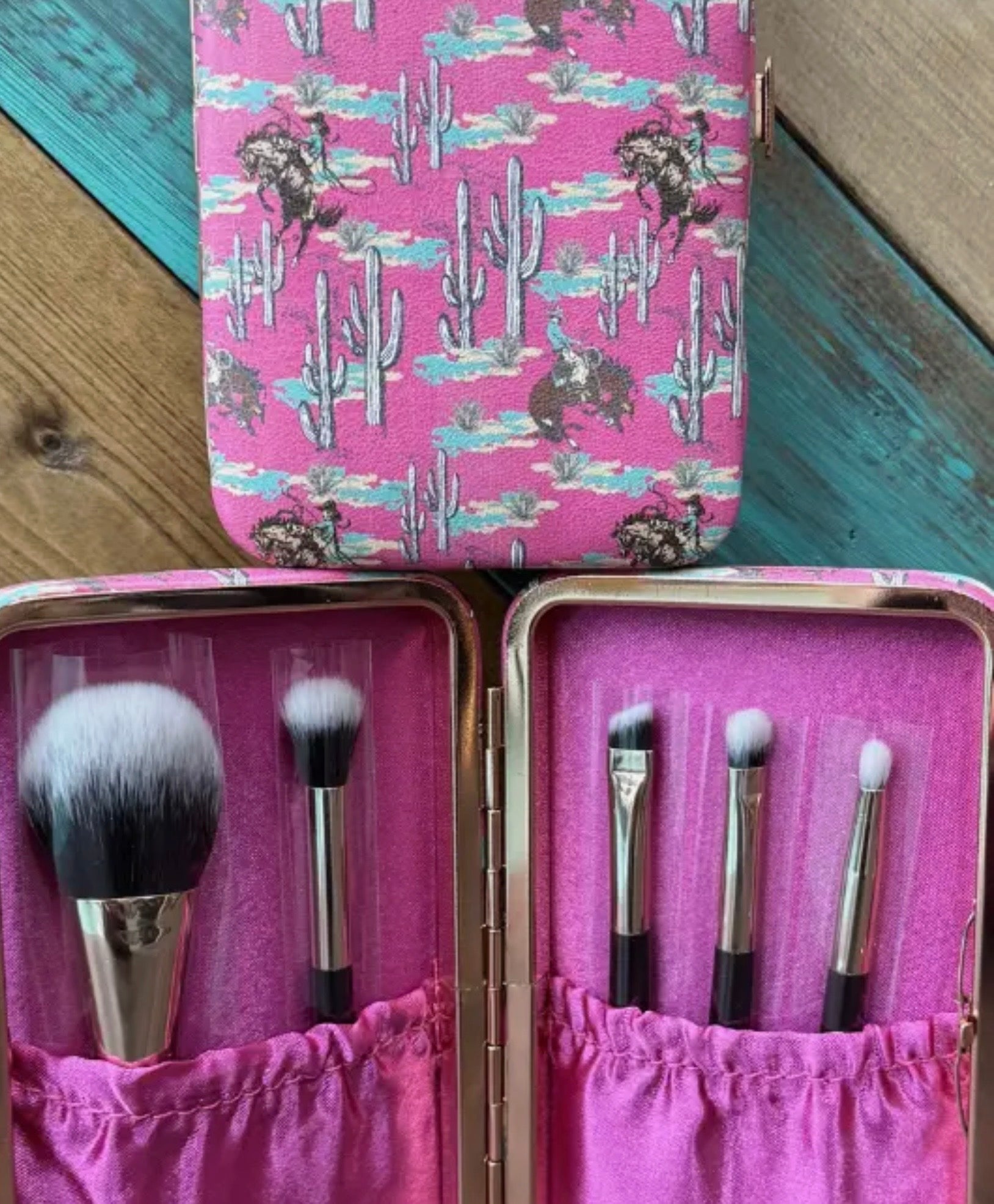 Blush & Broncs Makeup Brush Set